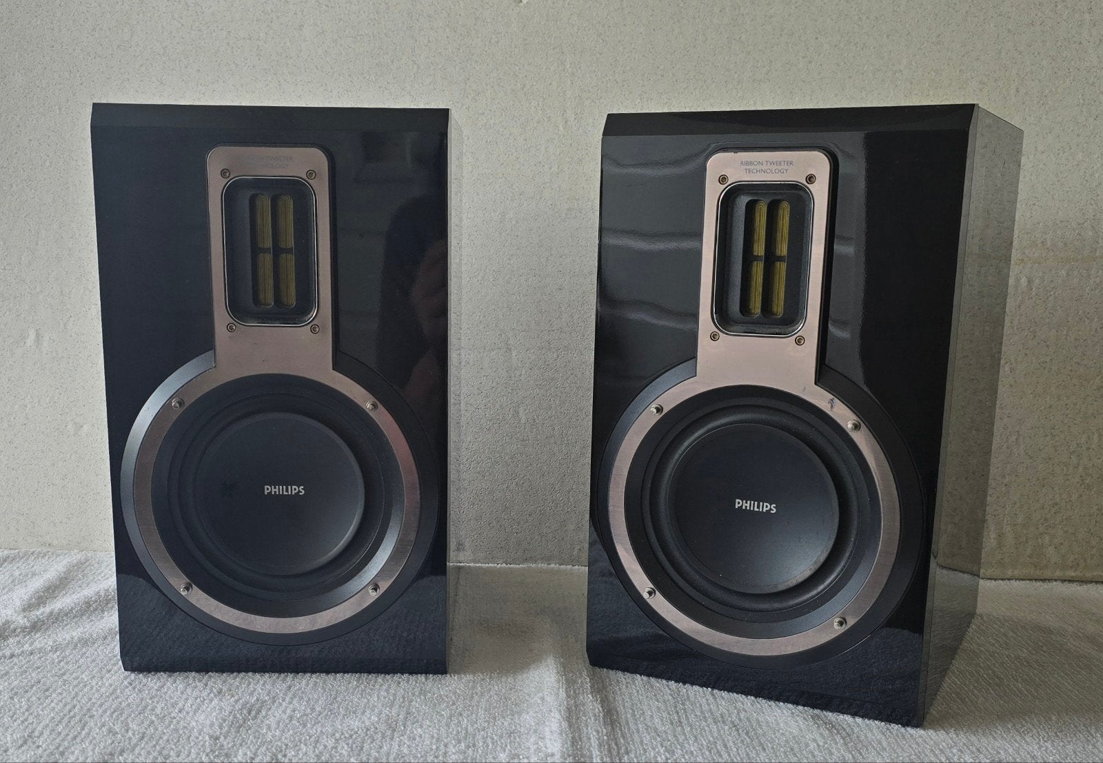 Mooie, compacte, Philips monitor luidsprekers, ribbontweeter, Ophalen of Verzenden, Zo goed als nieuw, Minder dan 60 watt, Philips