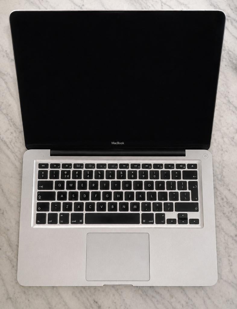 Apple macbook 2008, Computers en Software, Apple Macbooks, Gebruikt, 2 tot 3 Ghz, 13 inch, Ophalen of Verzenden