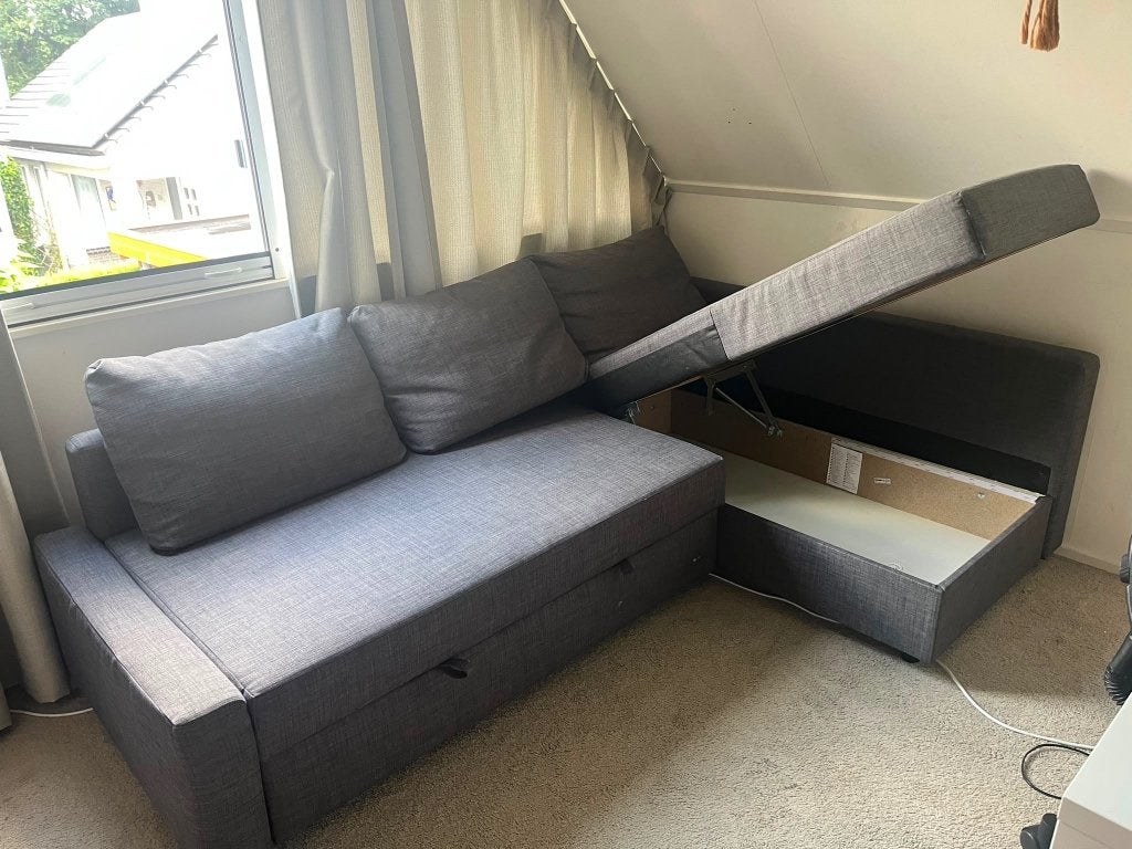 FRIHETEN Hoekslaapbank met opberger, Skiftebo donkergrijs, Ophalen, Gebruikt, Tweepersoons, 140 cm