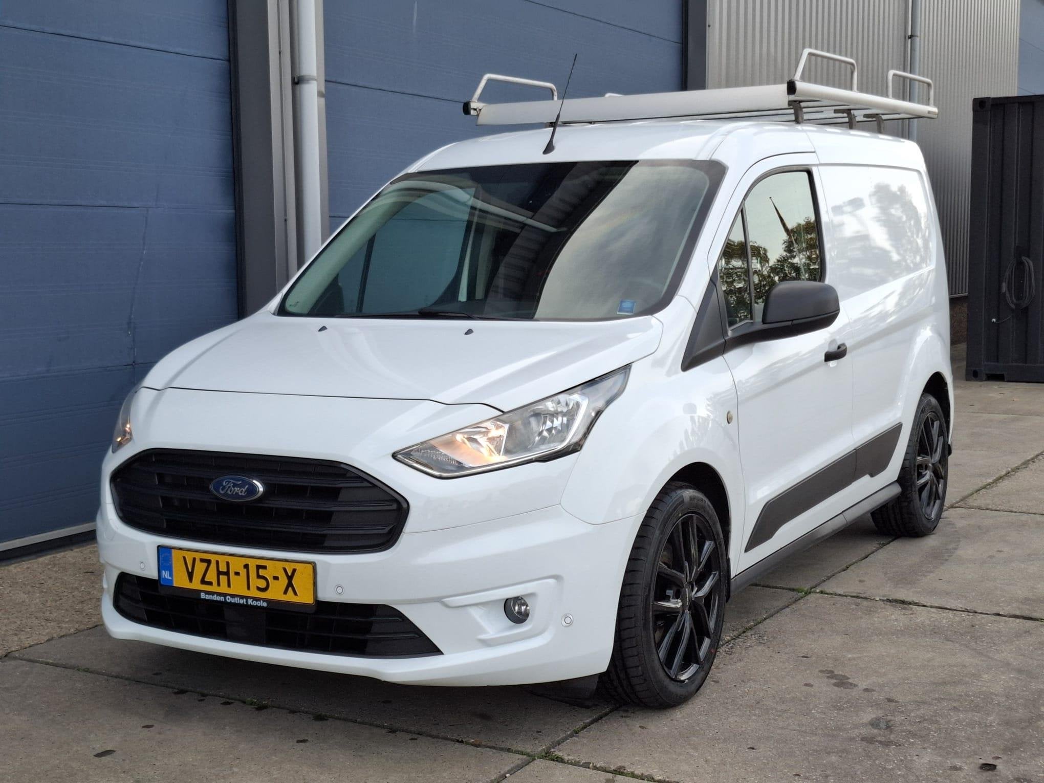 Ford Transit Connect 1.0 Ecoboost L1 Trend BENZINE / CAMERA, Voorwielaandrijving, Gebruikt, 1468 kg, Handgeschakeld
