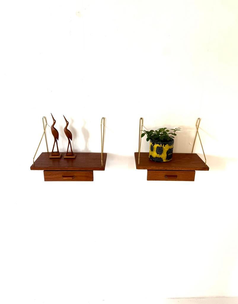 Set van 2 vintage Deense zwevende nachtkastjes ‘70, Minder dan 45 cm, Ophalen of Verzenden, Zo goed als nieuw, Minder dan 55 cm