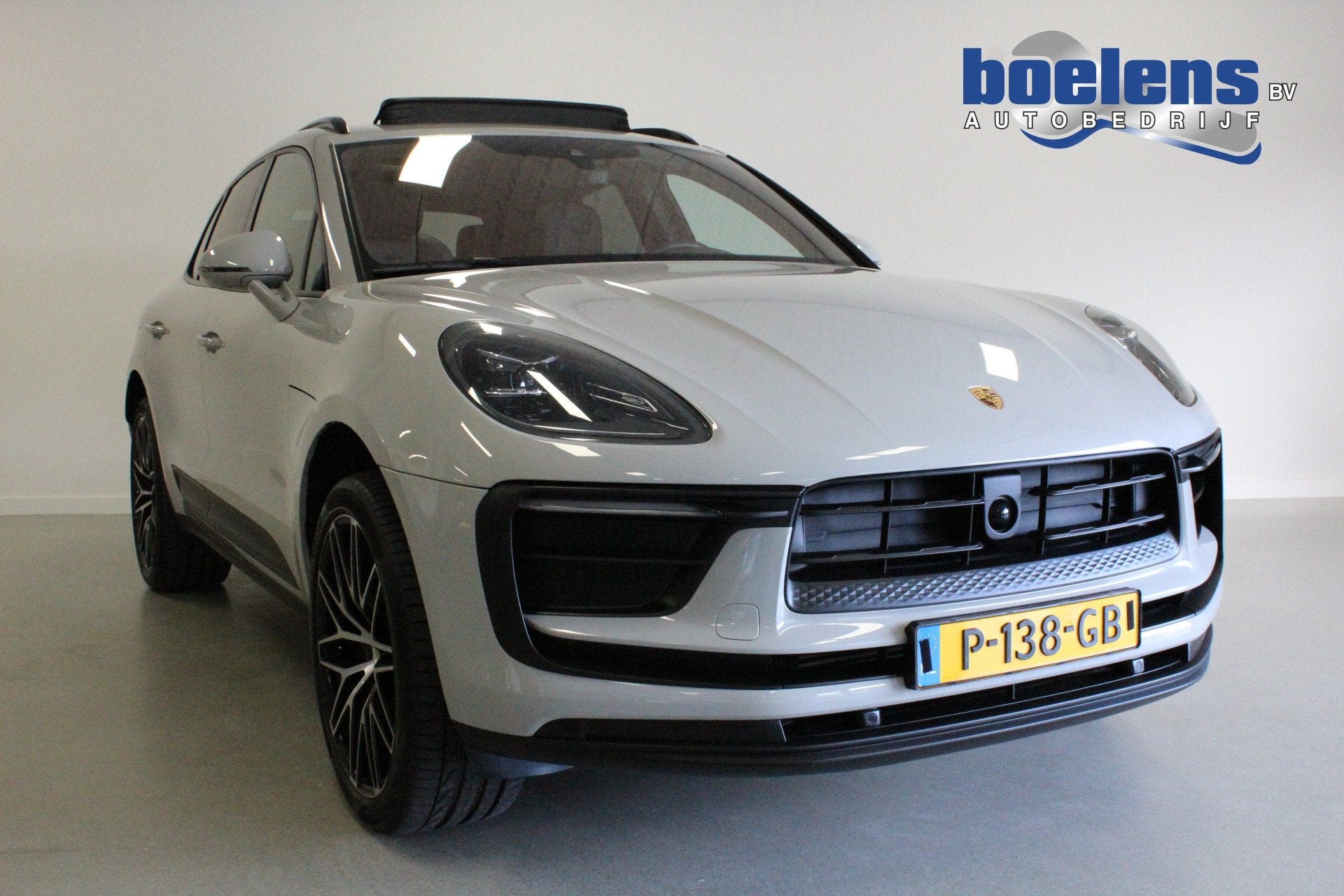Porsche Macan 2.0 | PANO | LUCHT-V | ACC | STOEL-VERW | DAB, Auto's, Automaat, Dealer onderhouden, Gebruikt, 4 cilinders