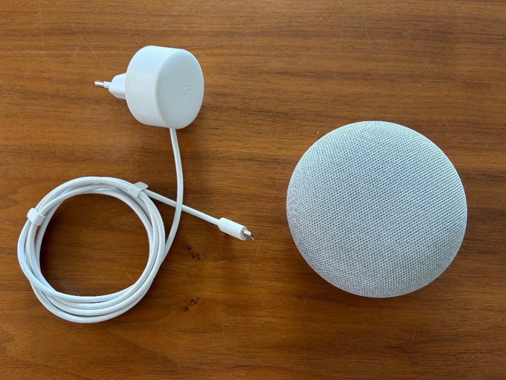 Google Home Mini - Smart Speaker