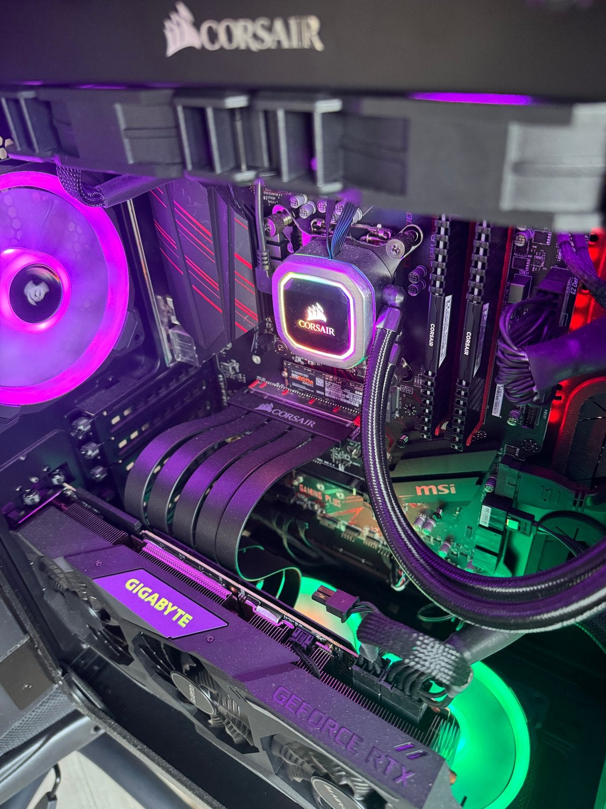 Gaming PC met RGB verlichting en waterkoeling, Computers en Software, Desktop Pc's, Zo goed als nieuw, Onbekend, SSD, 16 GB, Met videokaart
