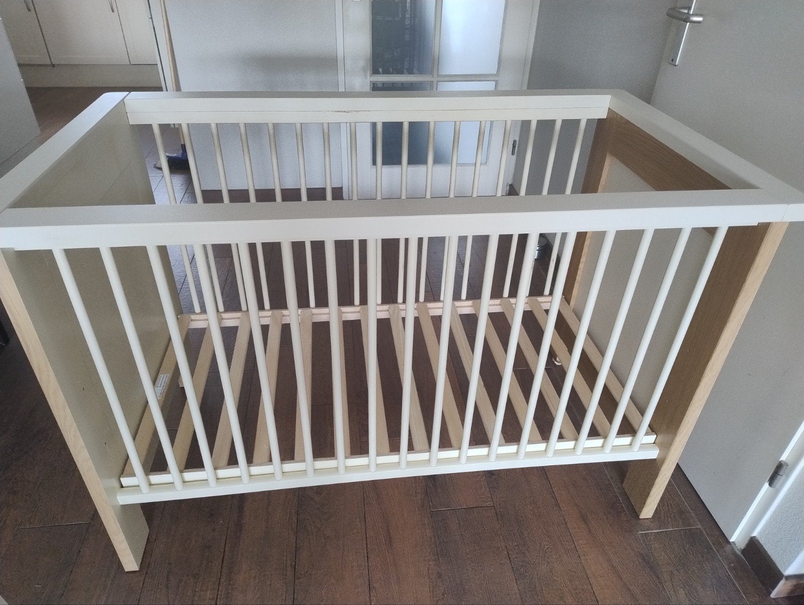 Complete babykamer: ledikant, commode, kledingkast,wandplank, Ophalen, Jongetje of Meisje
