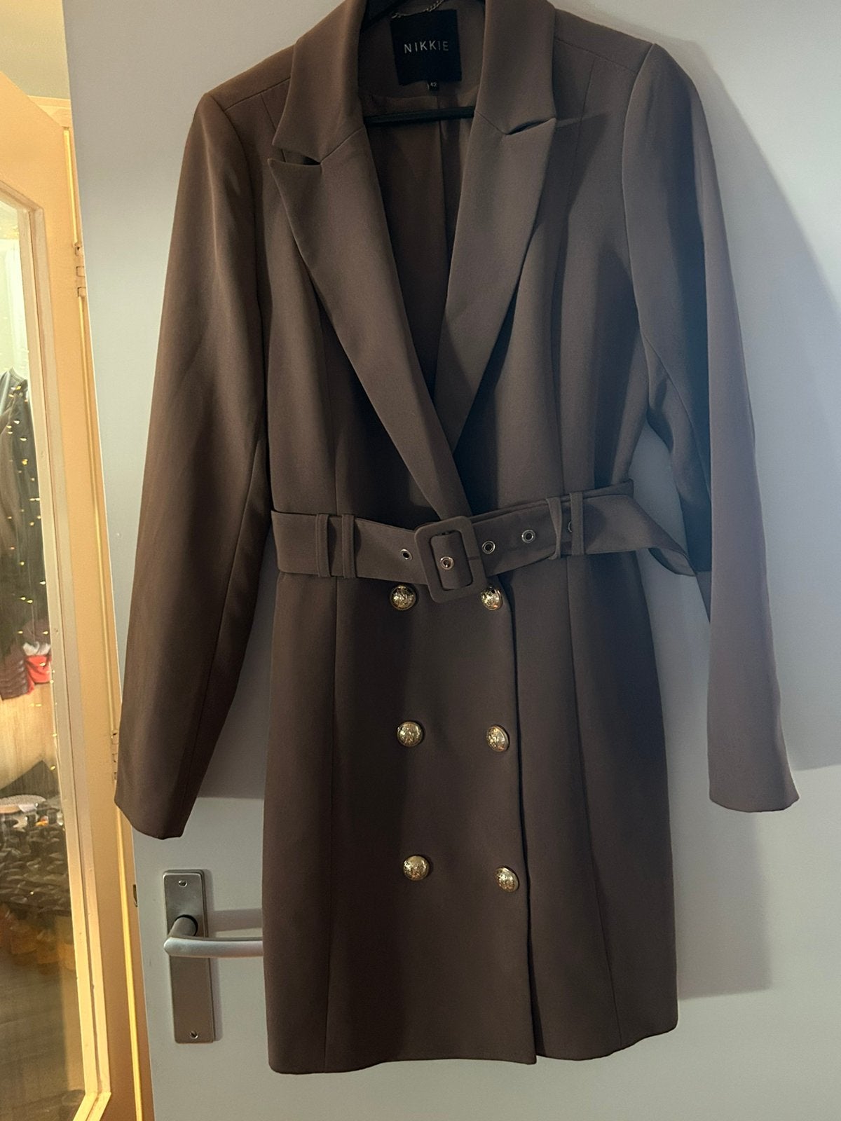 Nikkie Zendaya blazer dress taupe, maat XL, Bruin, Maat 46/48 (XL) of groter, Nieuw, Ophalen of Verzenden