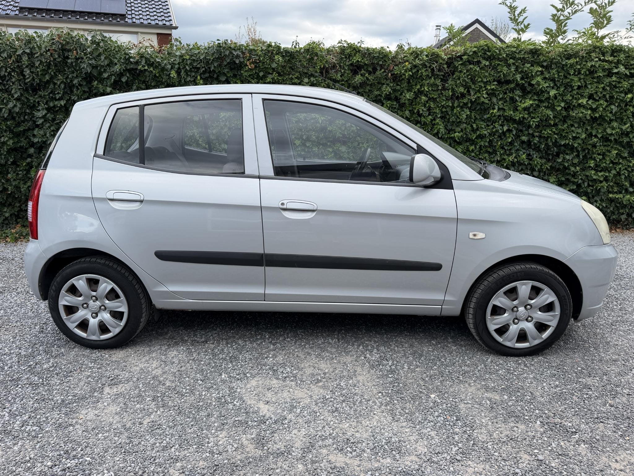 Kia Picanto 1.0 LX | Stuurbekrachtiging | Nieuwe koppeling!, Auto's, Voorwielaandrijving, Stof, 4 cilinders, 400 kg