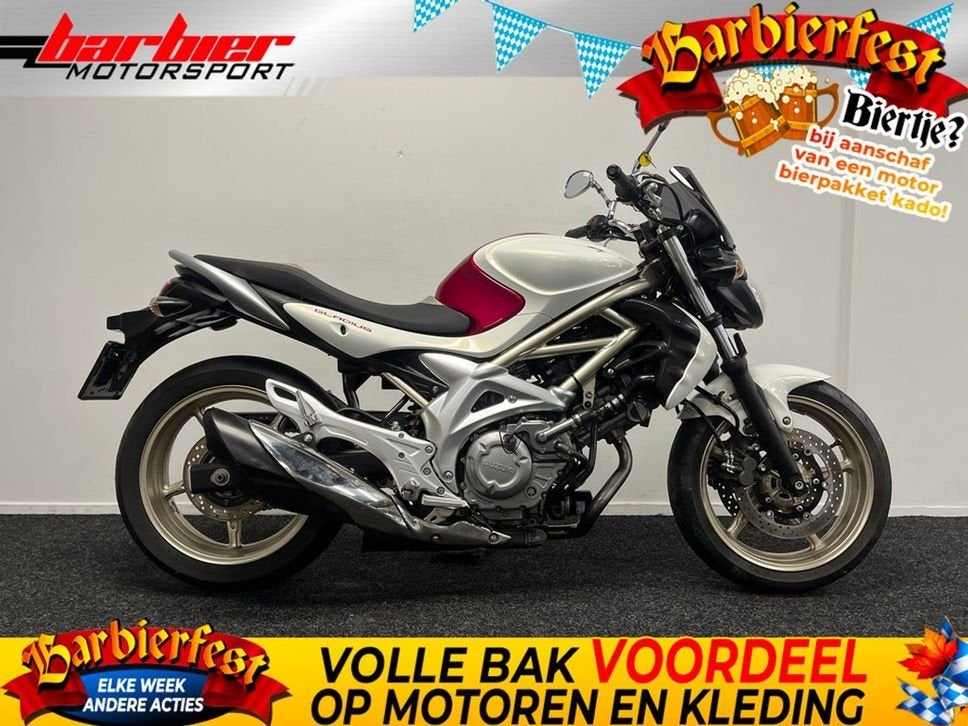 ⭐️⭐Hele mooie Suzuki SFV650 Gladius (bj 2009)⭐️⭐, Suzuki, 2 cilinders, Motorrijbewijs A, Bedrijf
