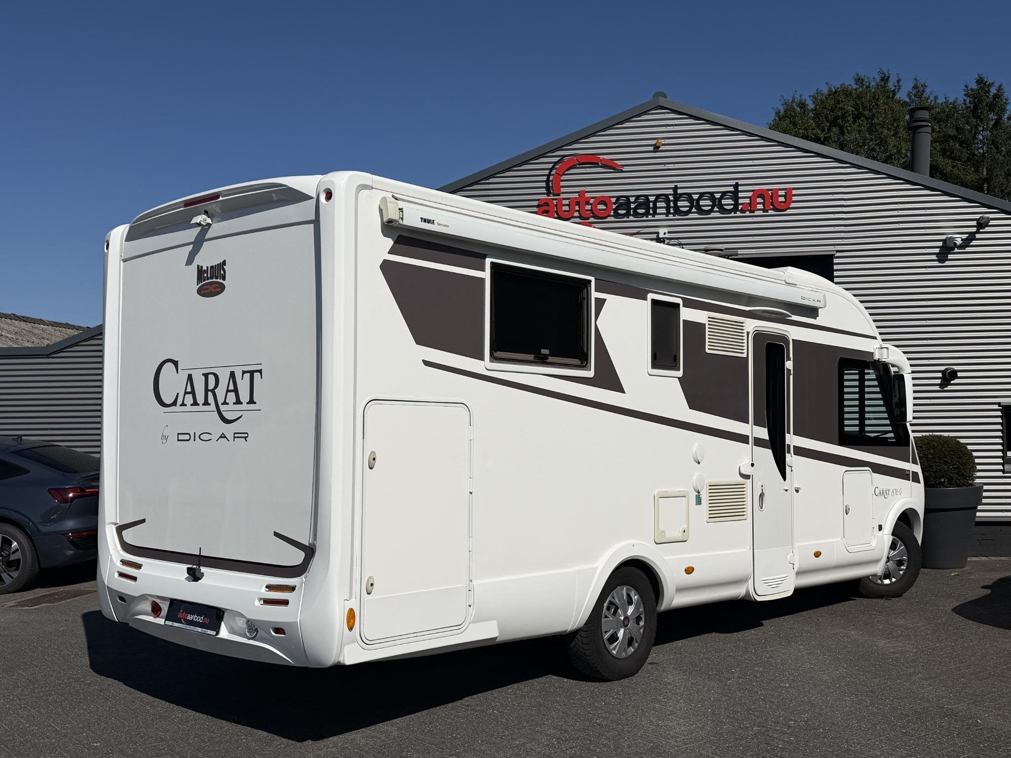 MC Louis Nevis 876 Carat by Dicar QUEENSBED | Camera | Navig, Caravans en Kamperen, 7 tot 8 meter, Bedrijf, 7 tot 8 meter, McLouis