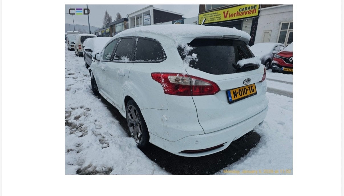 Foto 3 van Schade auto: Ford Focus 2.0 Ecoboost 184KW Wagon 2012 Wit