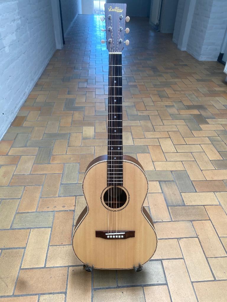 Antonio Lentini gitaar, Ophalen of Verzenden, Zo goed als nieuw, Western- of Steelstringgitaar, Met koffer