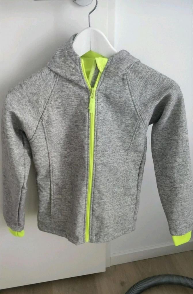 Softshell jas 134/140, Kinderen en Baby's, Kinderkleding | Maat 134, Verzenden, Zo goed als nieuw, Meisje, Jas