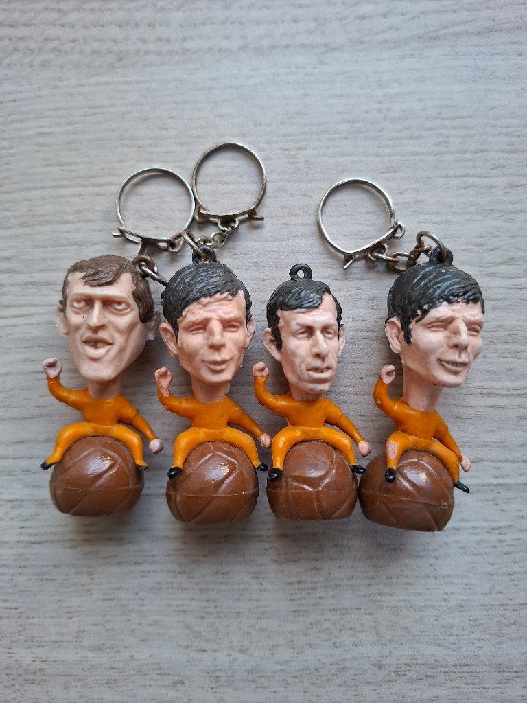4 oude sleutelhangers Skol Nederlands elftal spelers, Verzamelen, Ophalen of Verzenden, Gebruikt, Overige binnenlandse clubs, Overige typen