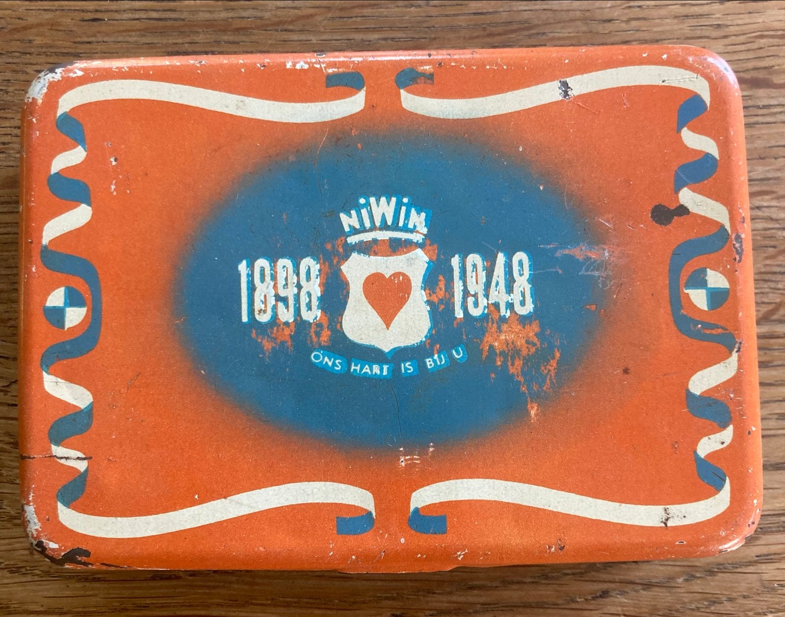 Vintage NiWin Blik 1898-1948 - Ons Hart is Bij U, Ophalen of Verzenden