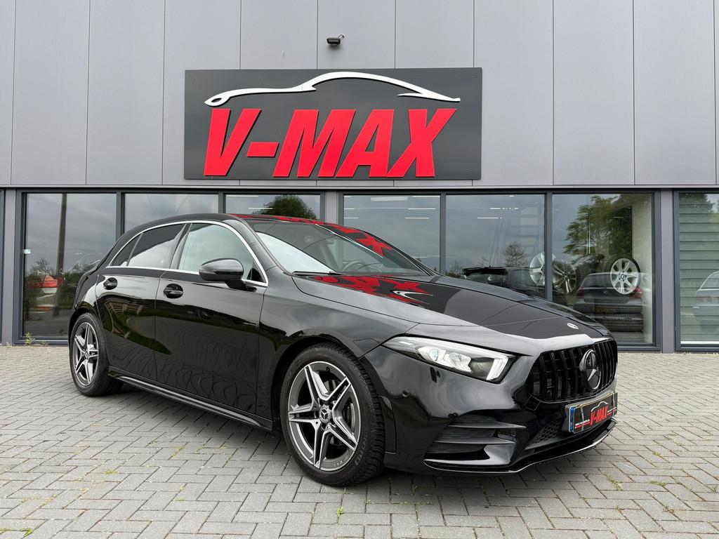 Mercedes-Benz A-klasse A200 AMG AUT NAP Widescreen Camera, Auto's, Gebruikt, 4 cilinders, Origineel Nederlands, 19 km/l