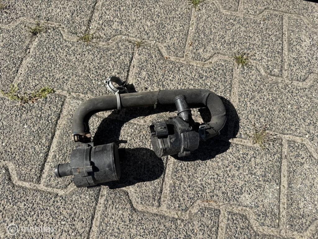 Waterpomp set renault master 3 en div  0392023219 Origineel