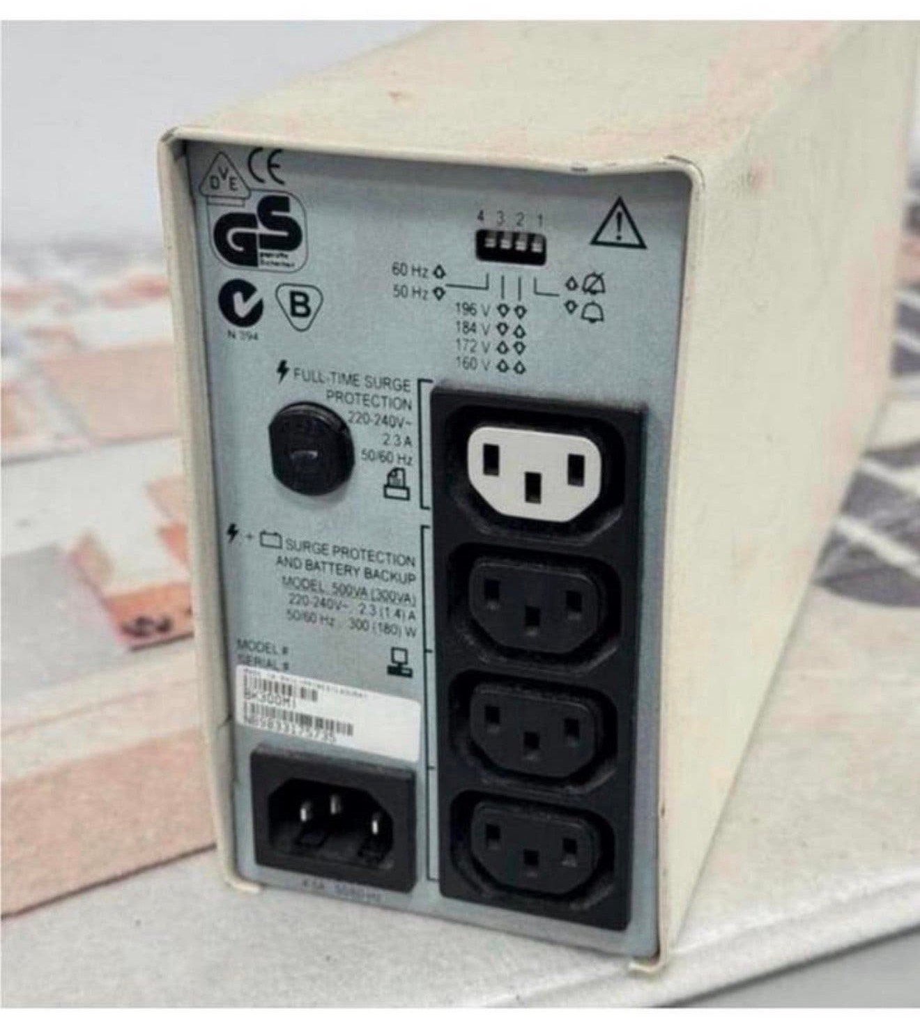 APC BK300 300 VA Back-UPS 300 UPS Power Backup station apcc, Gebruikt, P, P, P