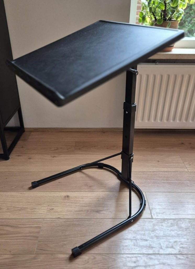 Laptop tafel - bijzettafel - in hoogte en hoek verstelbaar, Ophalen, Zo goed als nieuw, In diepte verstelbaar