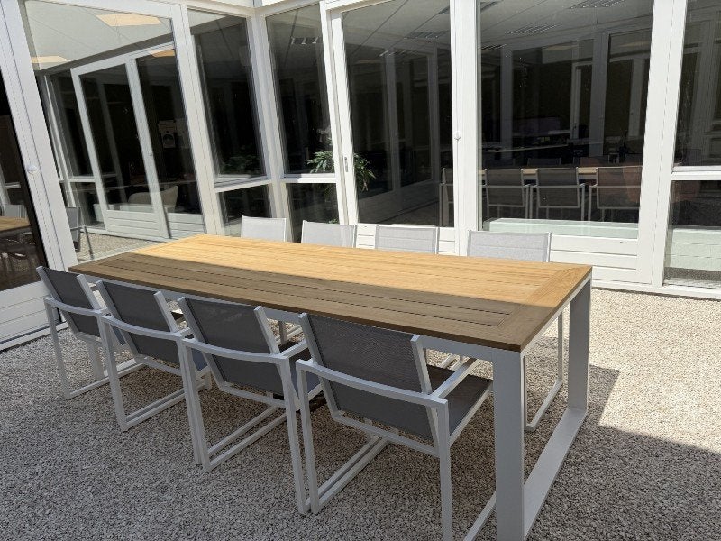 Luxe teak tuinset nu voor 1699 euro met grotere tafel, Ophalen of Verzenden, Nieuw
