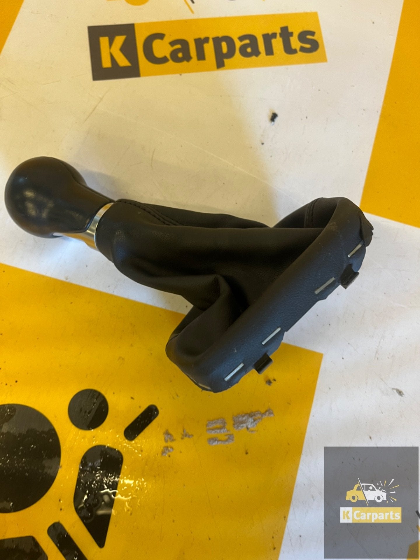 Audi A1 8X Versnellingspook Leer Leder origineel, Info@fabrikant.eu, Fabrikantstraat 1
1000 AA  Amsterdam, NL, Fabrikant BV, Gebruikt