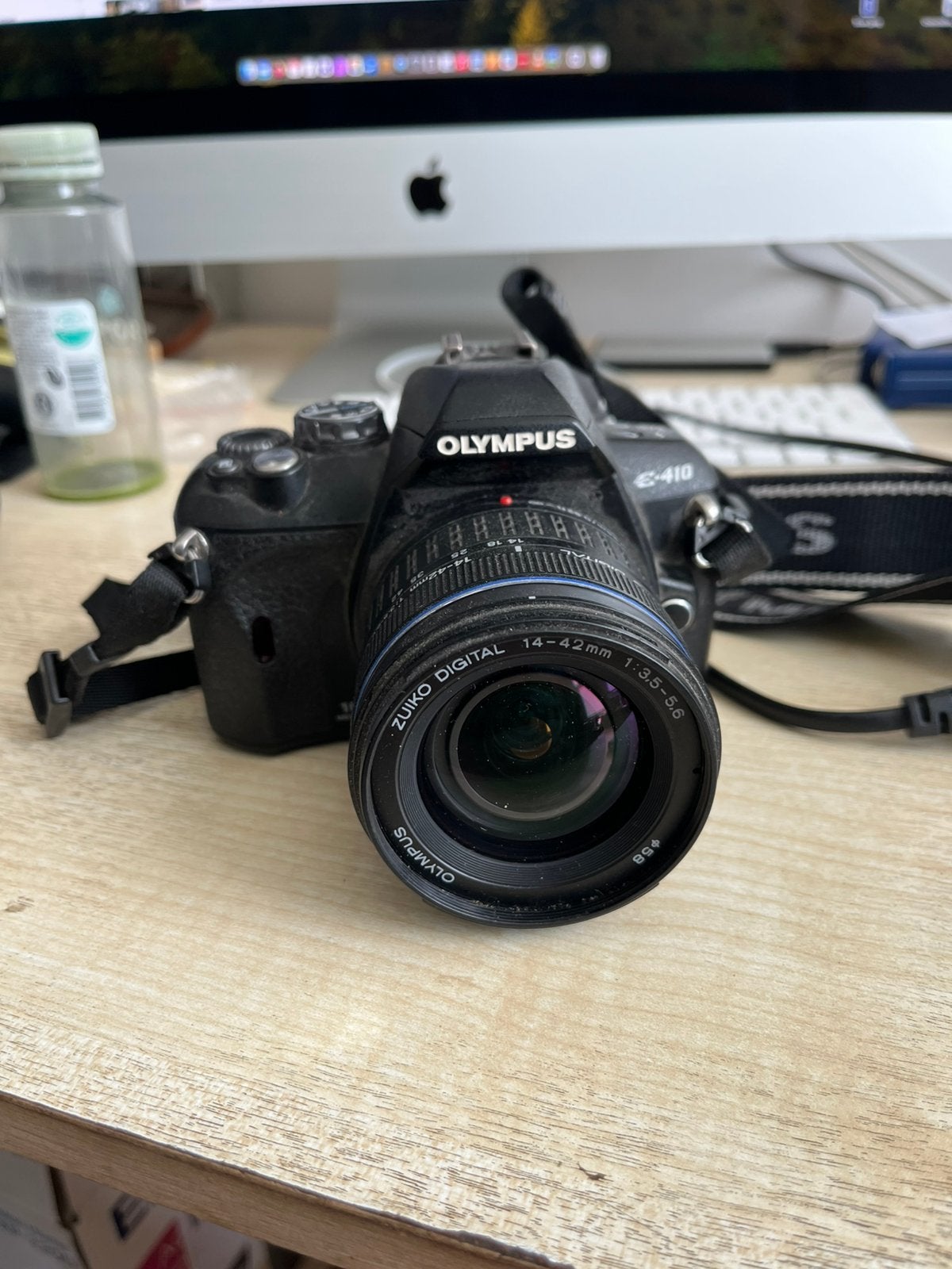 Olympus E-410 top conditie 100€ incl verzenden., Audio, Tv en Foto, Fotocamera's Digitaal, Spiegelreflex, Geheugenkaart, Ophalen of Verzenden