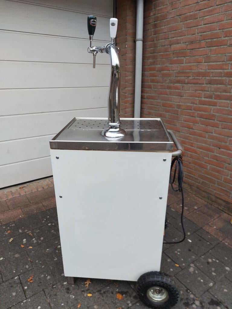 Verrijdbare luchtgekoelde biertap, Witgoed en Apparatuur, Ophalen