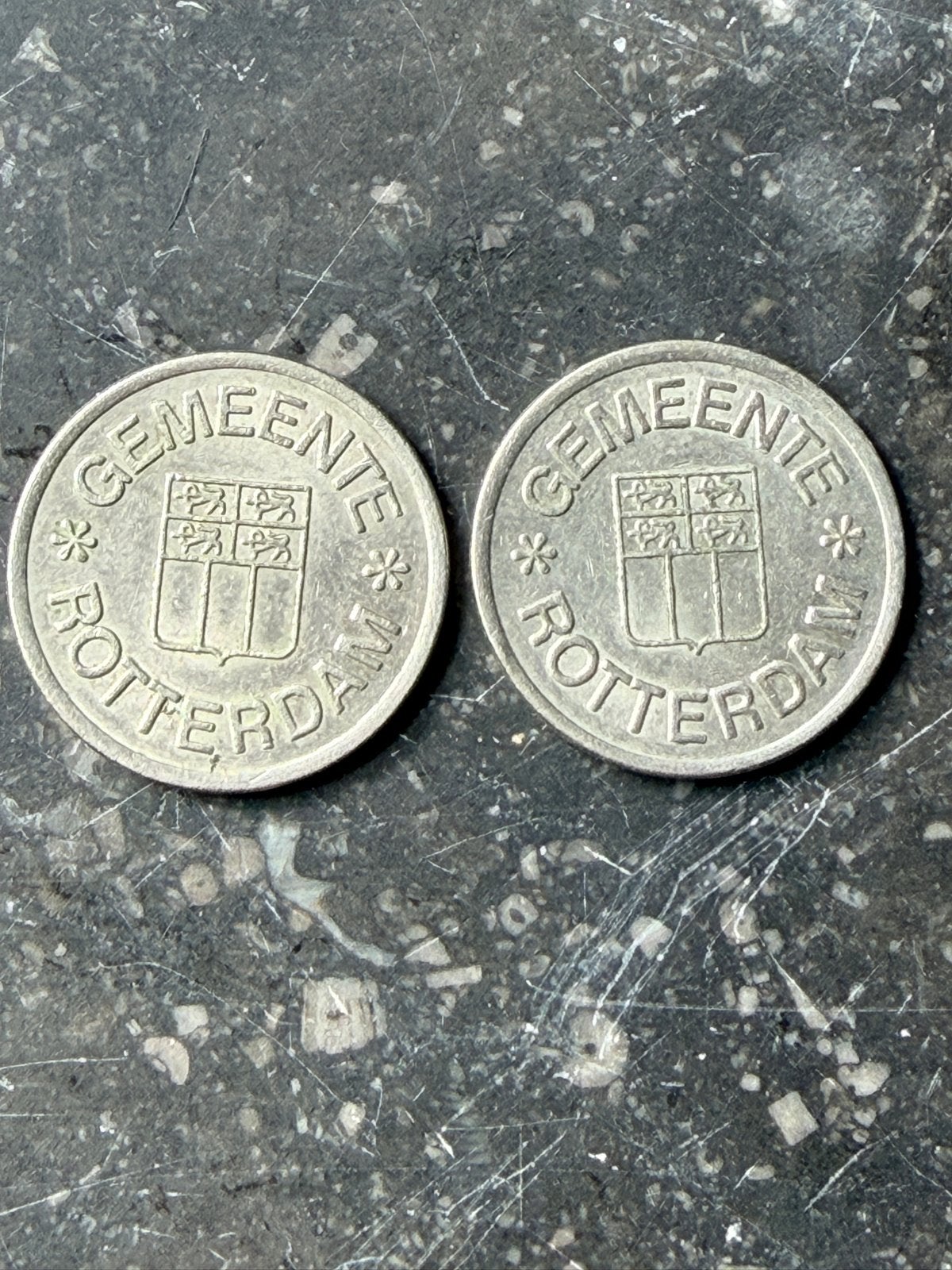 2x Gemeente Rotterdam penningen, Postzegels en Munten, Ophalen of Verzenden, Vóór koninkrijk, Overige waardes, Losse munt
