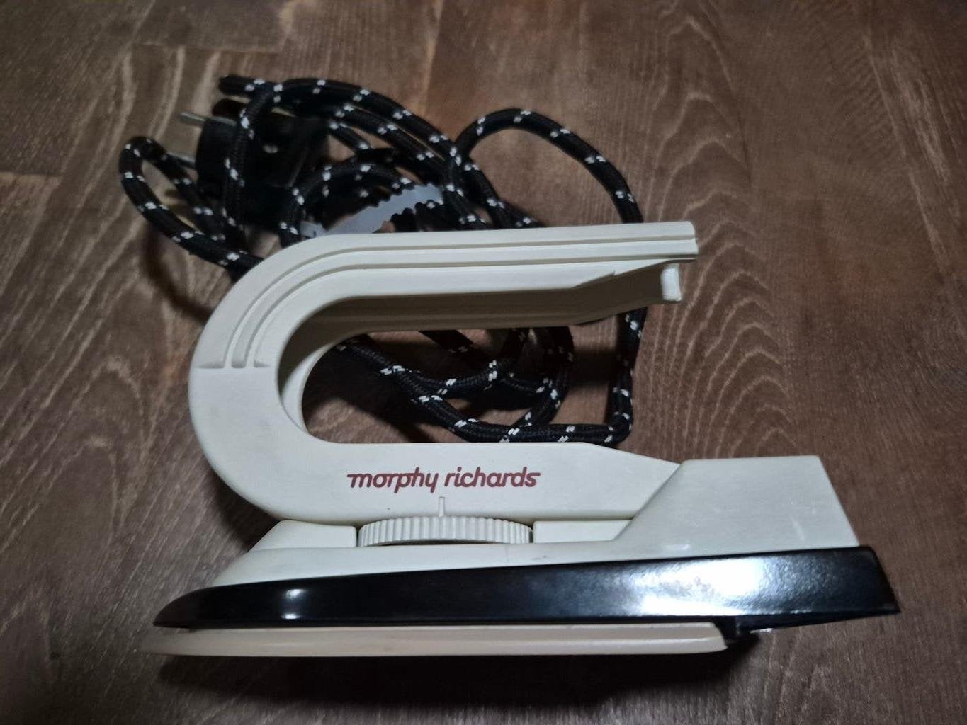 Vintage Morphy Richards Reisstrijkijzer - Model 41300, Ophalen of Verzenden, Gebruikt, Strijkijzer met snoer