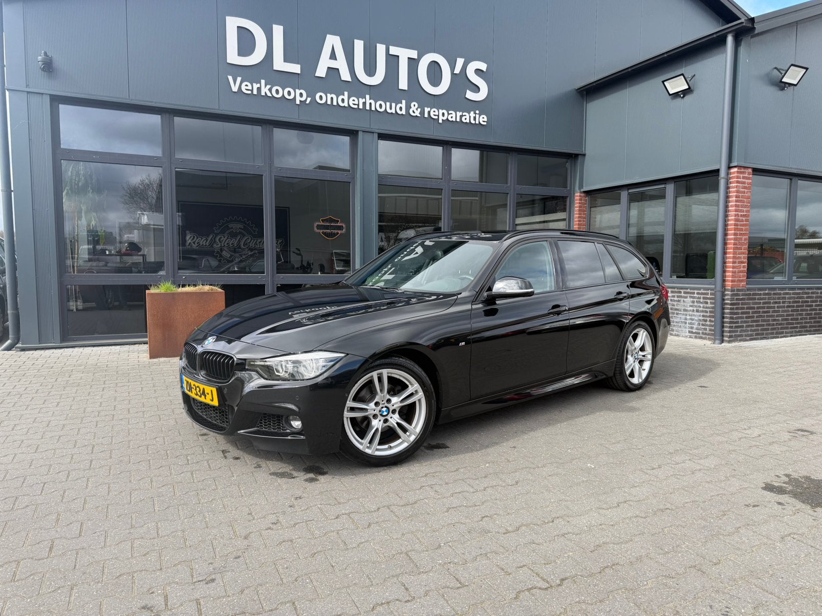 Nieuwe distributieketting/panoramadak/trekhaak, Auto's, Automaat, Achterwielaandrijving, Zwart, Leder