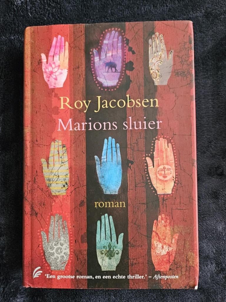 Roy Jacobsen - Marions sluier, Boeken, Ophalen of Verzenden, Gelezen, R. Jacobsen