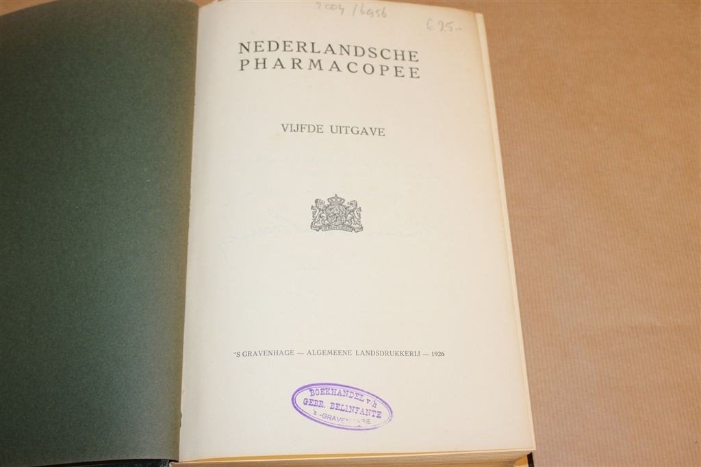 Nederlandsche Pharmacopee, vijfde uitgave. 1926., Ophalen of Verzenden, Gelezen