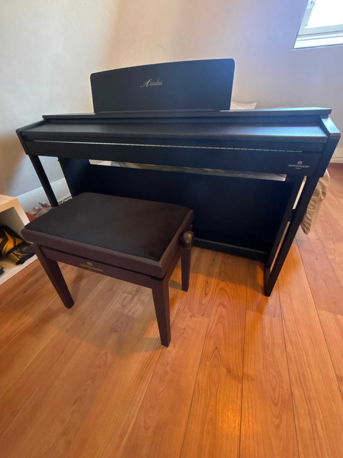 Amadeus Digitale Piano met Kruk, Metronoom, en Boeken, Ophalen, Zwart, Digitaal, Zo goed als nieuw