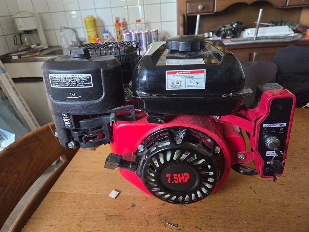 Krachtige 7.5HP Benzinemotor - Zo goed als nieuw, Sport en Fitness, Karting, Ophalen of Verzenden, Zo goed als nieuw, Kart