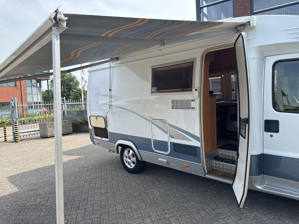 Foto 8 van Unieke Hobby 600 2.8 JTD, NAP stapelbedden MaxxFan GARANTIE