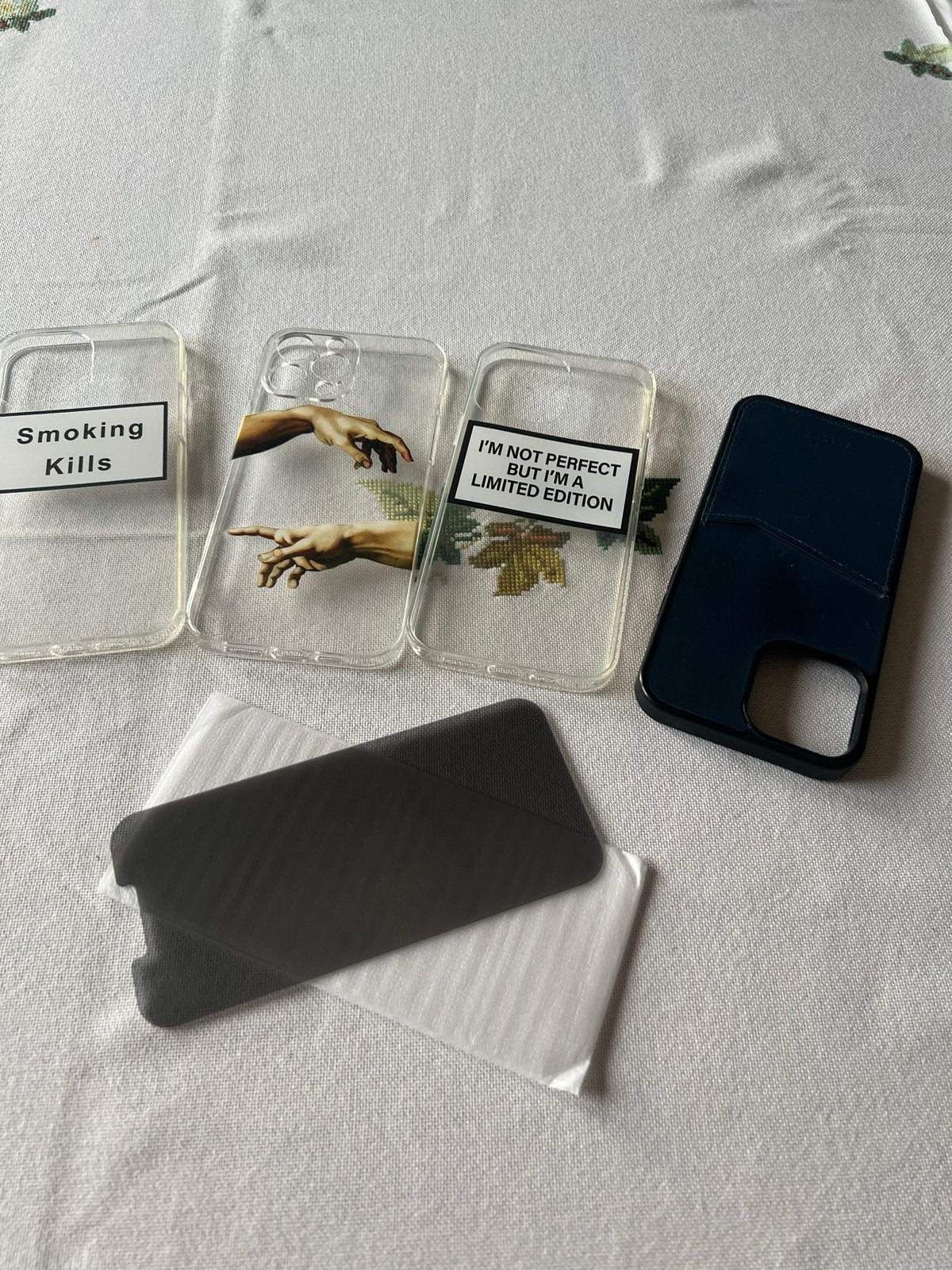 4 iPhone 13 Pro Max Hoesjes + Screenprotector, Ophalen of Verzenden, Gebruikt, IPhone 13 Pro Max, Hoesje of Tasje