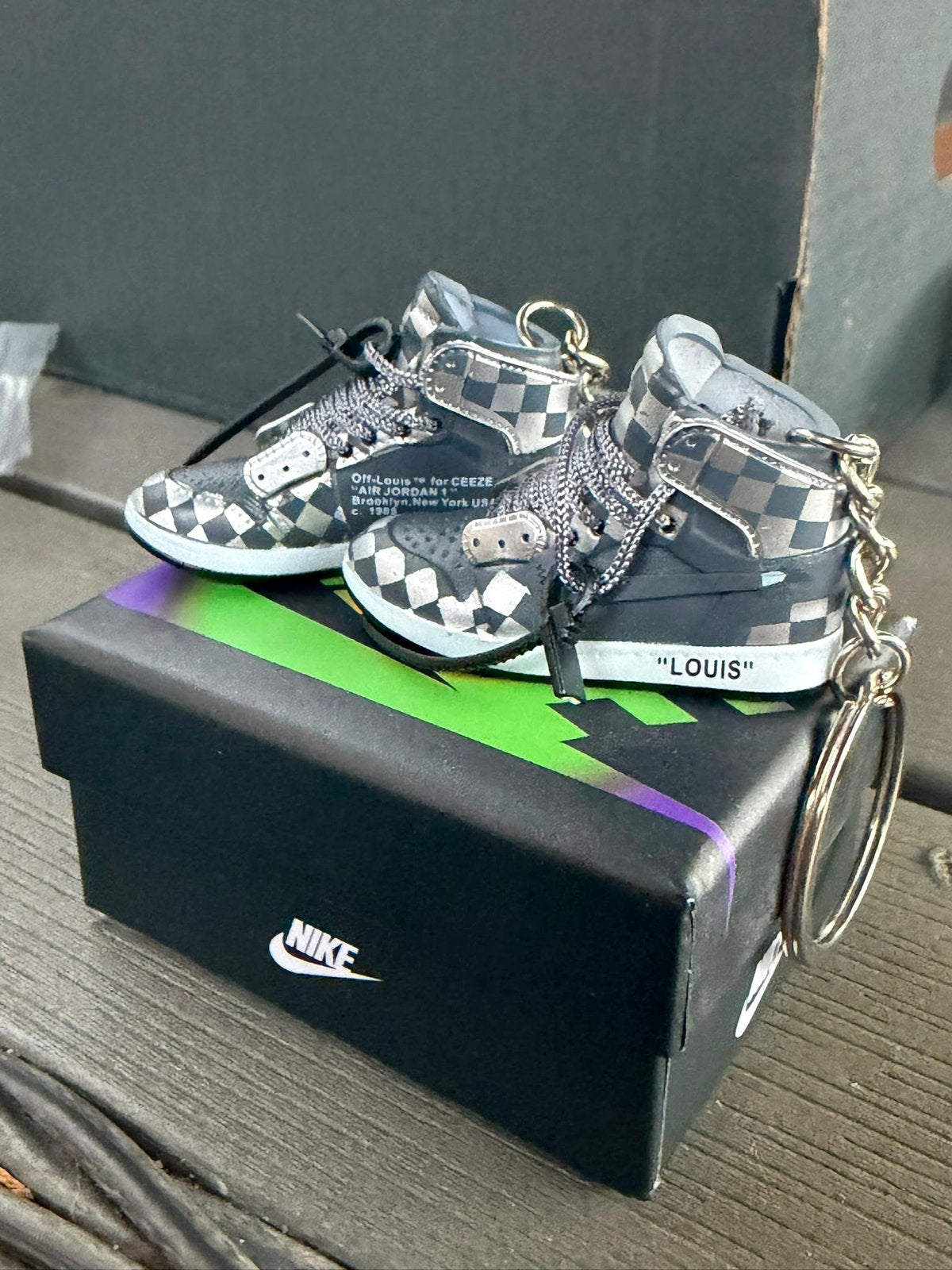 Nike Air Louis Vuitton Sleutelhangers Nieuw in Doosje, Verzamelen, Sleutelhangers, Ophalen of Verzenden, Nieuw, Merk