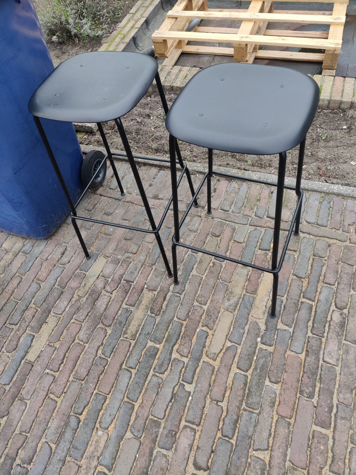 HAY Soft Edge 85 barkrukken - 75cm hoog, zwart, 2 krukken, Ophalen of Verzenden