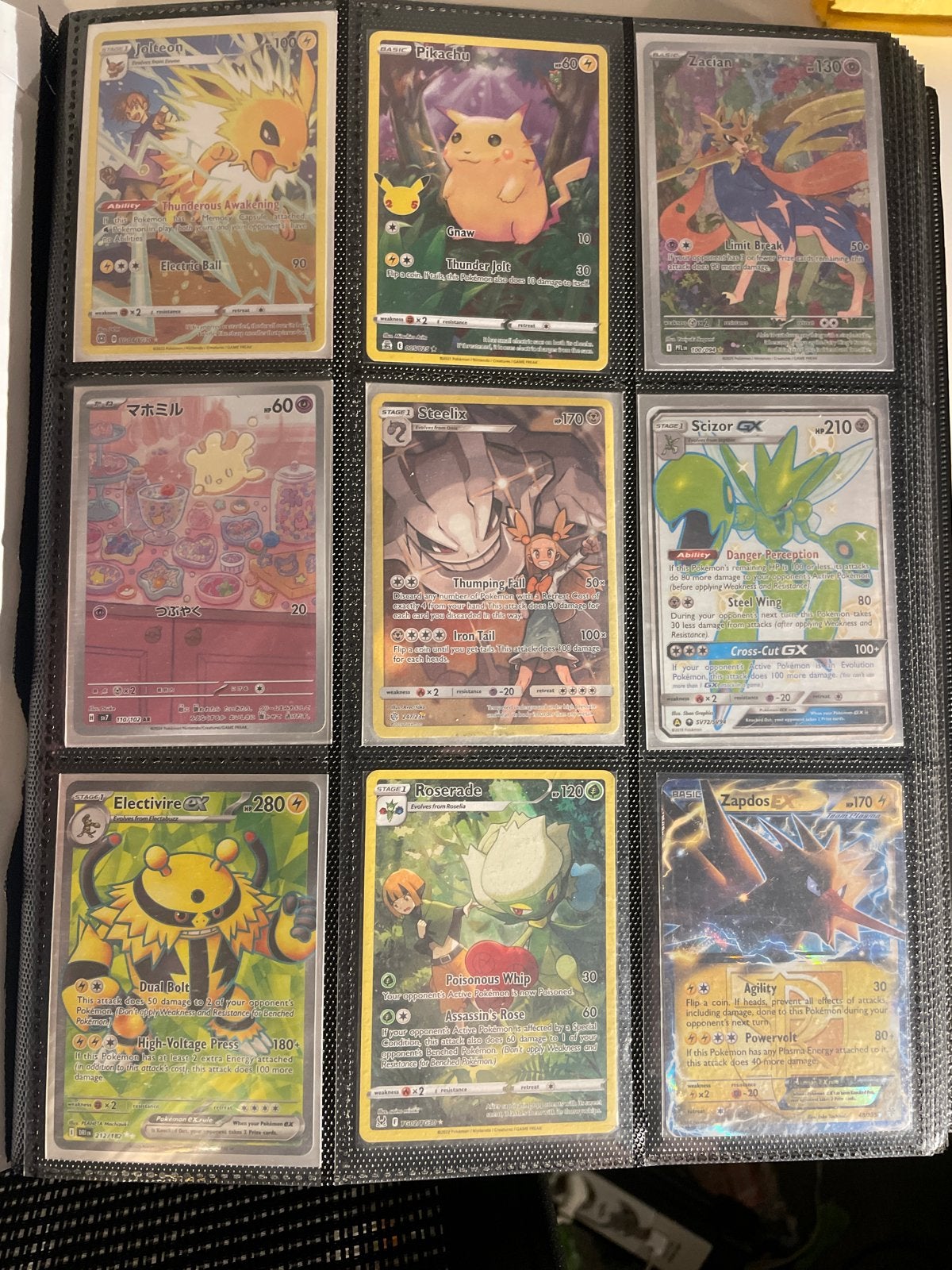 Grote collectie Pokémon kaarten in map, Hobby en Vrije tijd, Verzamelkaartspellen | Pokémon, Ophalen of Verzenden, Zo goed als nieuw