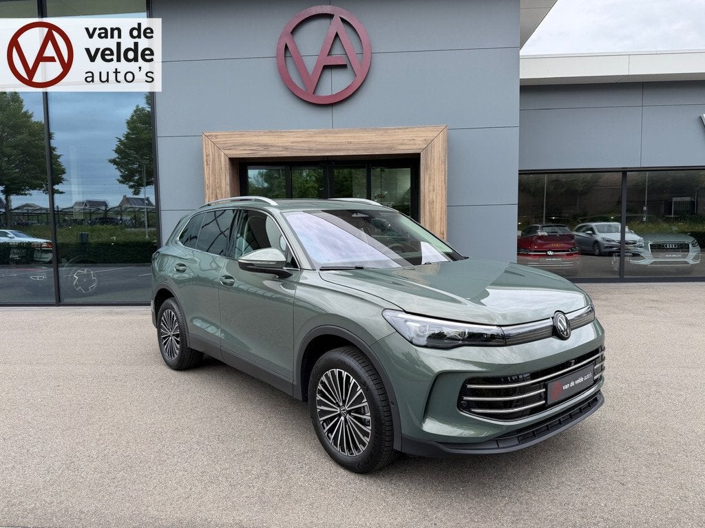 Volkswagen Tiguan 1.5 eHybrid Elegance 204pk | Trekhaak | 36, Auto's, Volkswagen, Te koop, Tiguan, 360° camera, ABS, Achteruitrijcamera