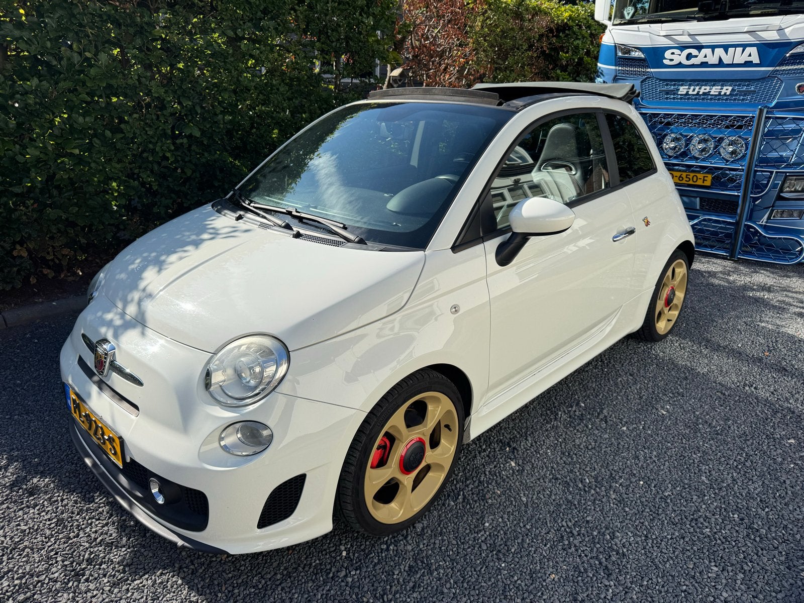 Fiat 500 1.4 Abarth Cabrio 2012 Wit, Auto's, Voorwielaandrijving, 15 km/l, 40 €/maand, 4 cilinders