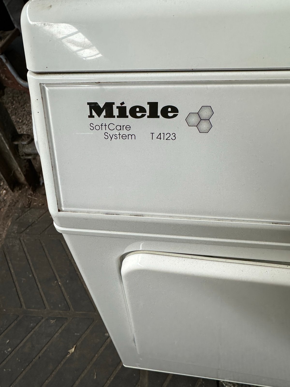 Miele T4123 SoftCare System Droger - Goed Werkend, Ophalen, Wolprogramma, 6 tot 8 kg, Gebruikt