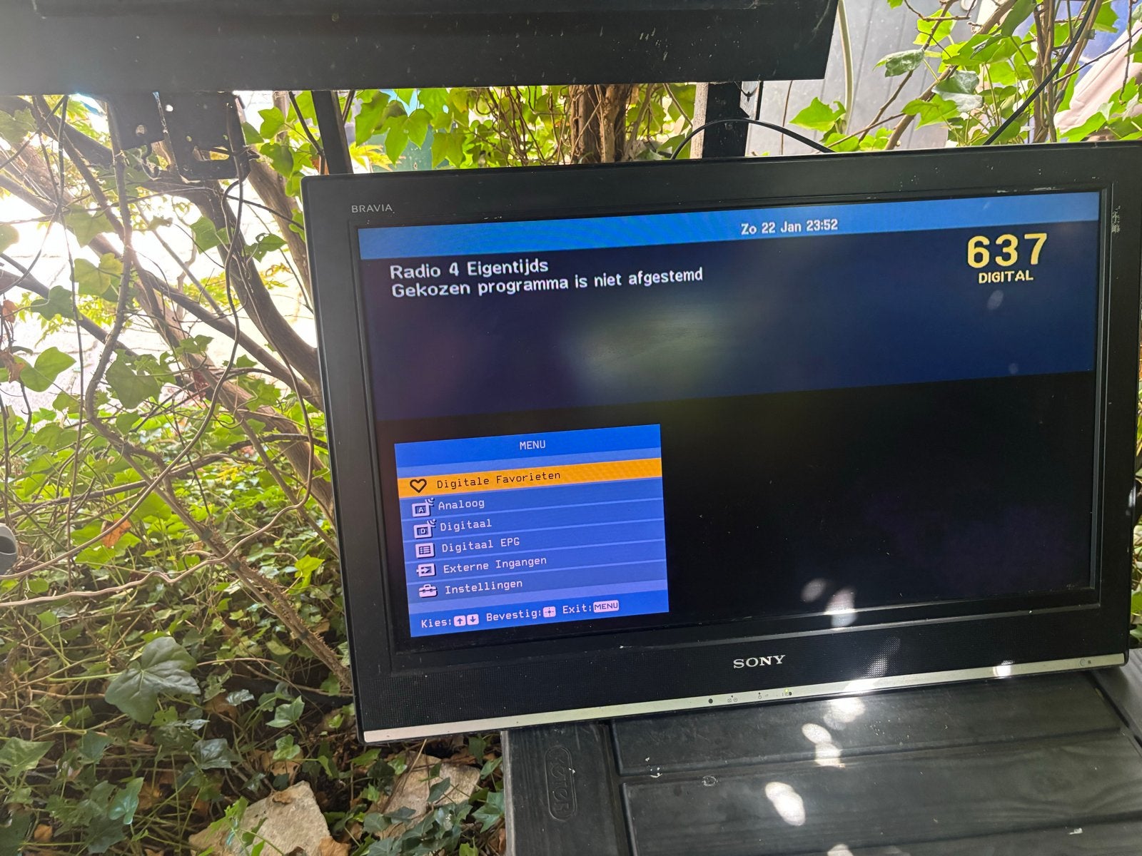 Sony Bravia KDL-32S3000 LCD TV - Ouder model, Audio, Tv en Foto, Televisies, Ophalen, Gebruikt, 50 Hz, 80 tot 100 cm