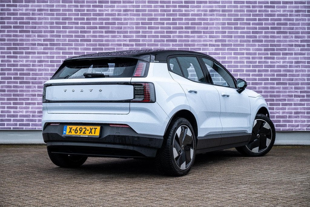 Volvo EX30 Single Motor Extended Range Plus 69 kWh | Stoel e, Auto's, Automaat, Achterwielaandrijving, Gebruikt, Blauw