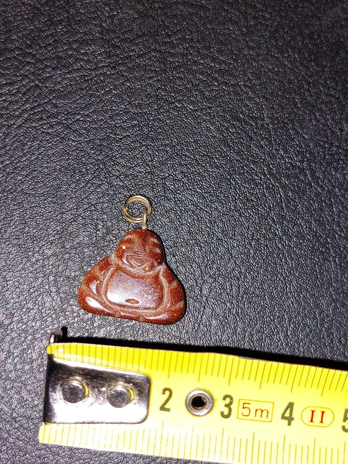 Kleine hanger zittende Boeddha synthetische zonnesteen, Ophalen of Verzenden