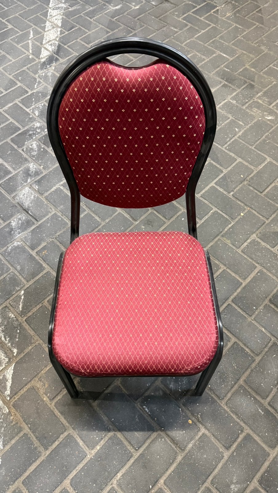 Stapelstoelen stackchair 48 stuks, Ophalen, Zo goed als nieuw, Rood, Vijf, Zes of meer stoelen