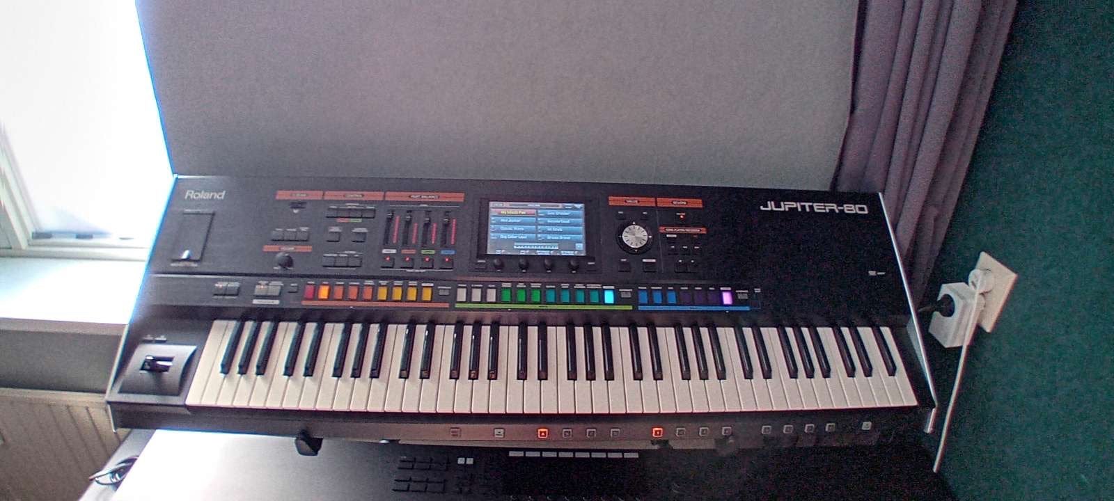 Jupiter 80, Ophalen, Roland, Zo goed als nieuw, Midi-aansluiting