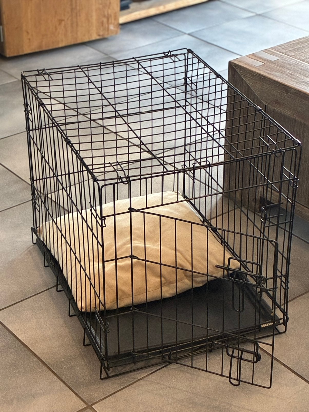 Honden bench L 61 B 45 H 51, Dieren en Toebehoren, Hondenhokken, Ophalen, Zo goed als nieuw, Minder dan 75 cm, Minder dan 65 cm