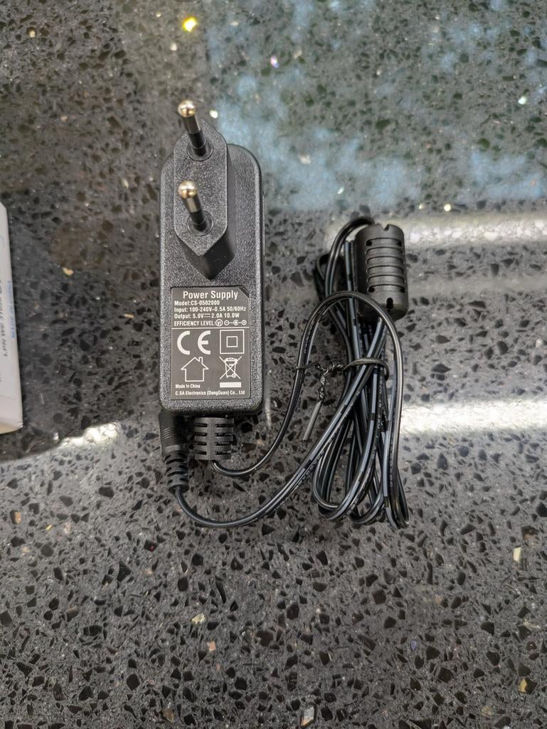Universele 5V 2A Voeding Adapter - Model CS-0502000, Ophalen of Verzenden, Gebruikt, C.SA Electronics