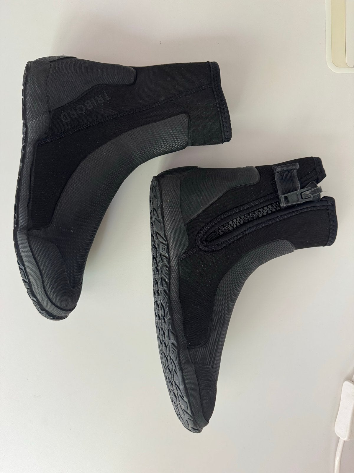 Tribord zeillaars kind maat 35-36, Watersport en Boten, Watersportkleding, Ophalen of Verzenden, Gebruikt, Kind, Zeil- of Surfschoenen