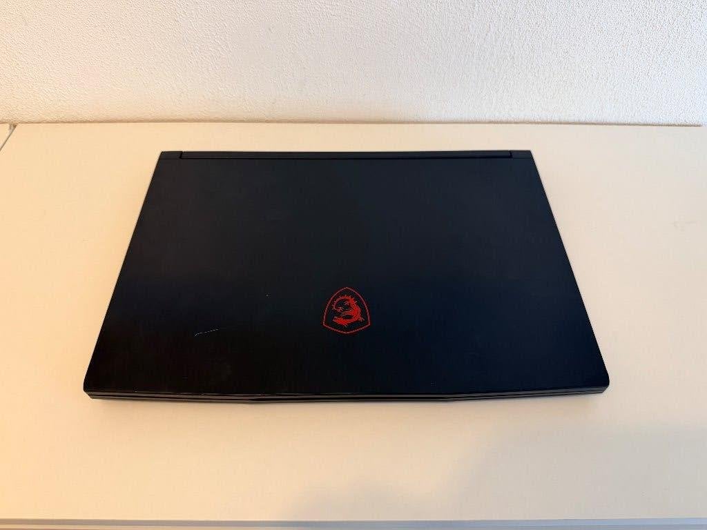 MSI laptop MS-16R4 defect, Computers en Software, Windows Laptops, Niet werkend, 15 inch, SSD, Onbekend, 4 GB, Azerty, Met videokaart